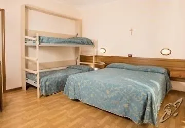 Hotel Trevi Лидо-ди-Езоло